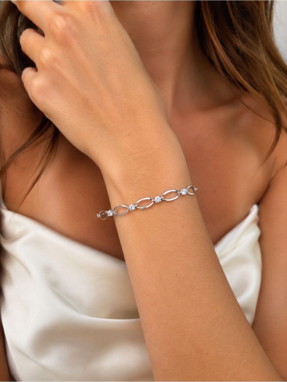 Delicate Silver Link Bracelet with Clear Stones - Women